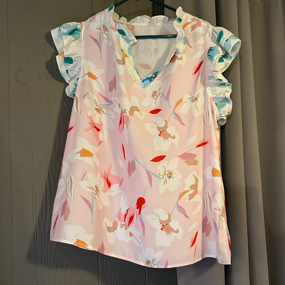 Boutique Cream Flutter Sleeve Ruffled Blouse XL